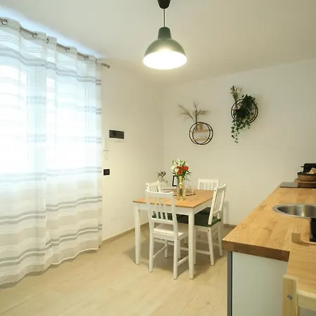 Domus Midi - Trevisani Сasa de vacaciones *