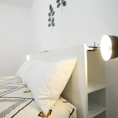 Domus Midi - Trevisani Feriehus